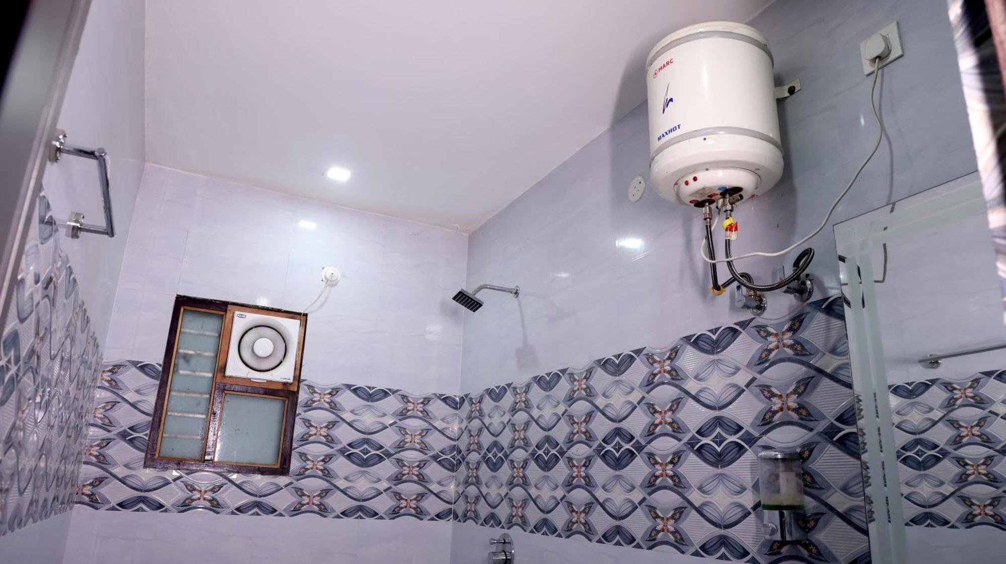 Hotel Blue Pine Haridwār Exteriér fotografie