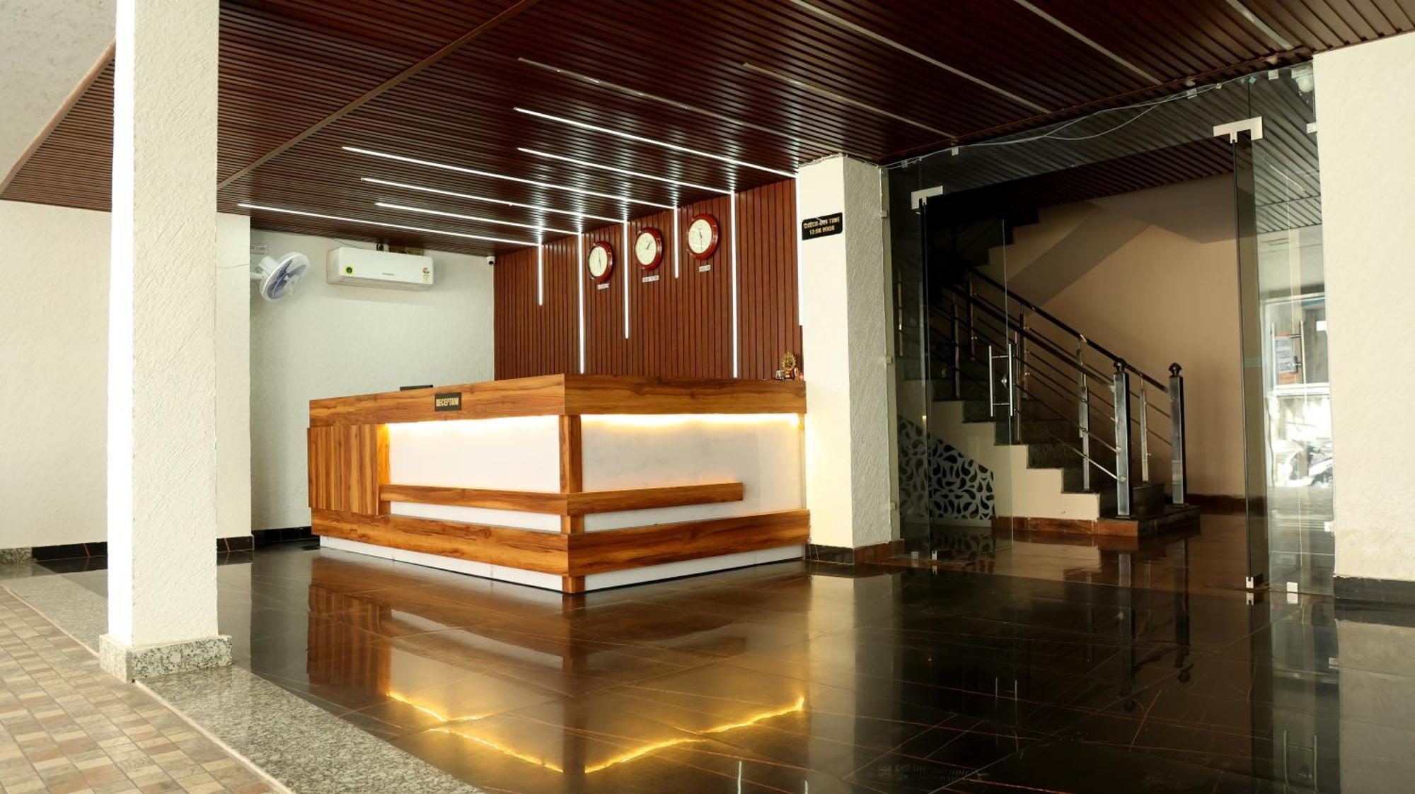 Hotel Blue Pine Haridwār Exteriér fotografie