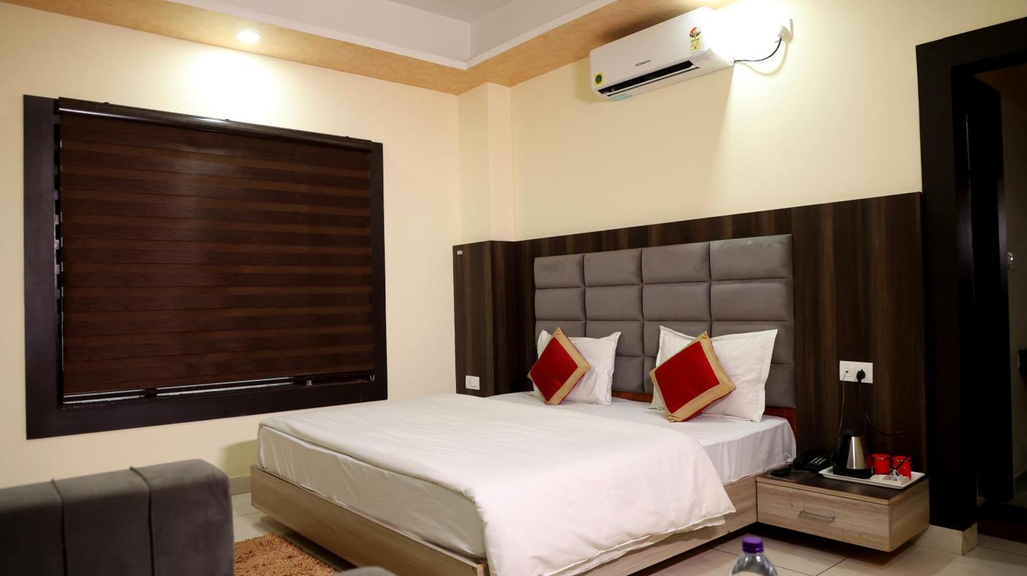 Hotel Blue Pine Haridwār Exteriér fotografie